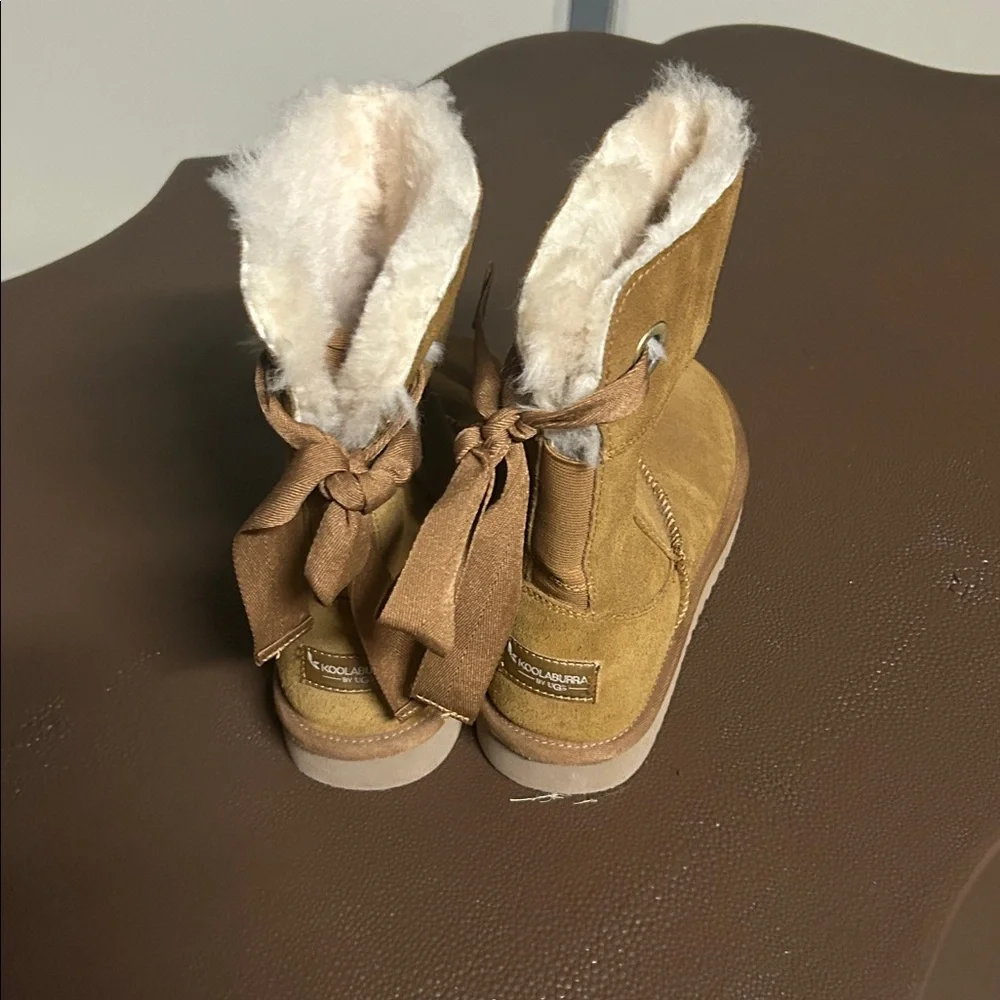 Koolaburra by‎ Ugg Cozy Tan Suede Women's Boots